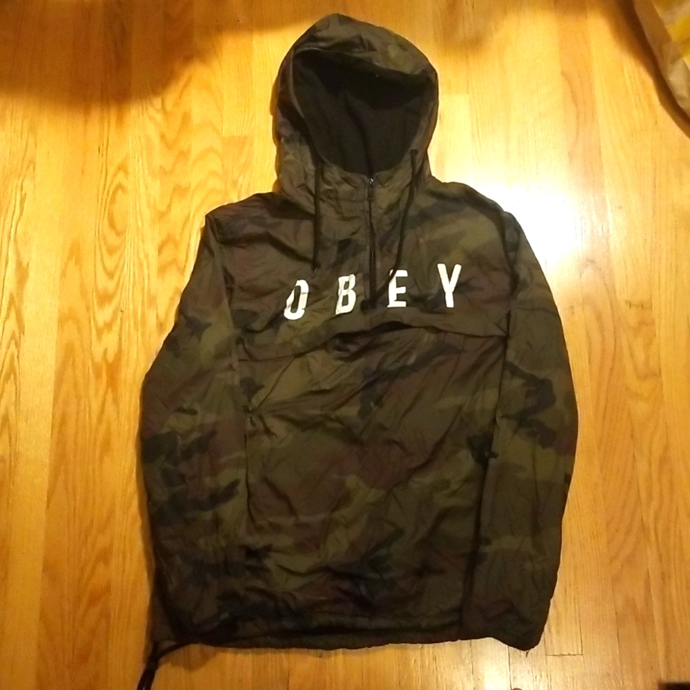 OBEY Mediun Camo Windbreaker Hoodie
